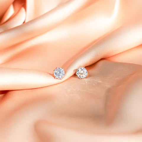 Eterna Stud Earrings