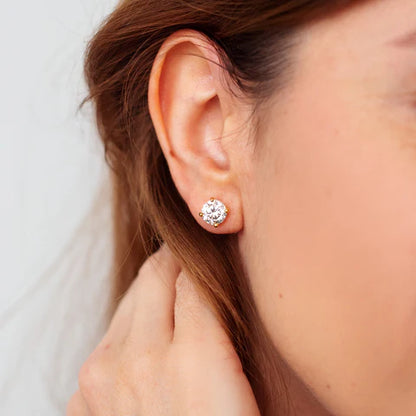 Eterna Stud Earrings